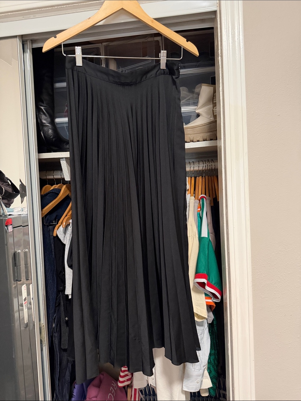 Black Pleated Maxi Skirt